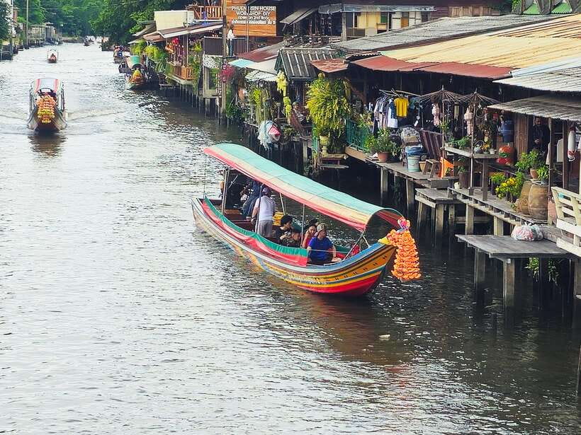 Bangkok Long Boat Canal a Big Buddha & Culture Markets Tour - Meeting near the Grand Palace at Tha Chang Pier