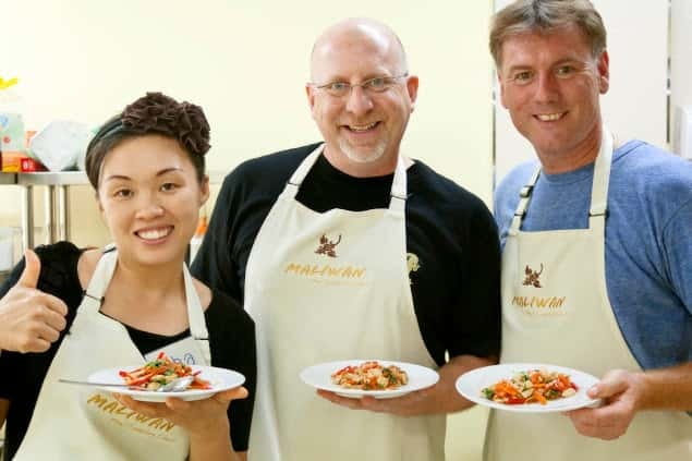 Bangkok: Maliwan Thai Cooking Class with Market Tour - Four Dishes, Demonstrated Before You Cook