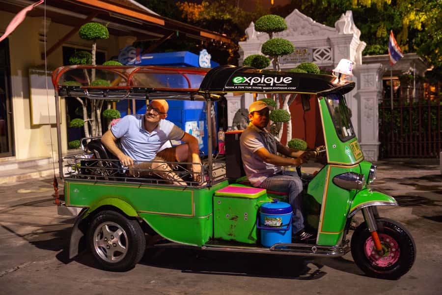 Bangkok: Markets, Temples and Food Night Tour by Tuk Tuk - Key points to know before booking