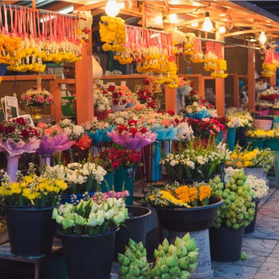 Bangkok Night Tuk Tuk: Private Tour of Markets & Landmarks - Who will get the most from this tour