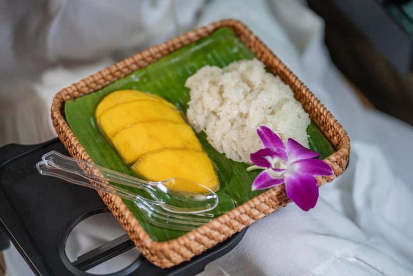 Bangkok: Premium Damnoen Saduak & Railway Market By Food Bus - Coconut sugar and the canal’s working traditions