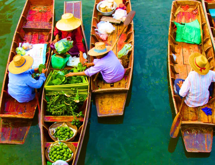 Bangkok: Private Damnoen Saduak Floating & Train Market Tour - What the private format adds