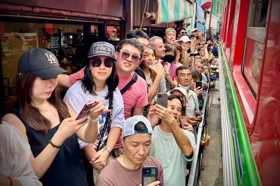 Bangkok: Private Floating Market and Train Market Experience - Returning to Bangkok after a long day