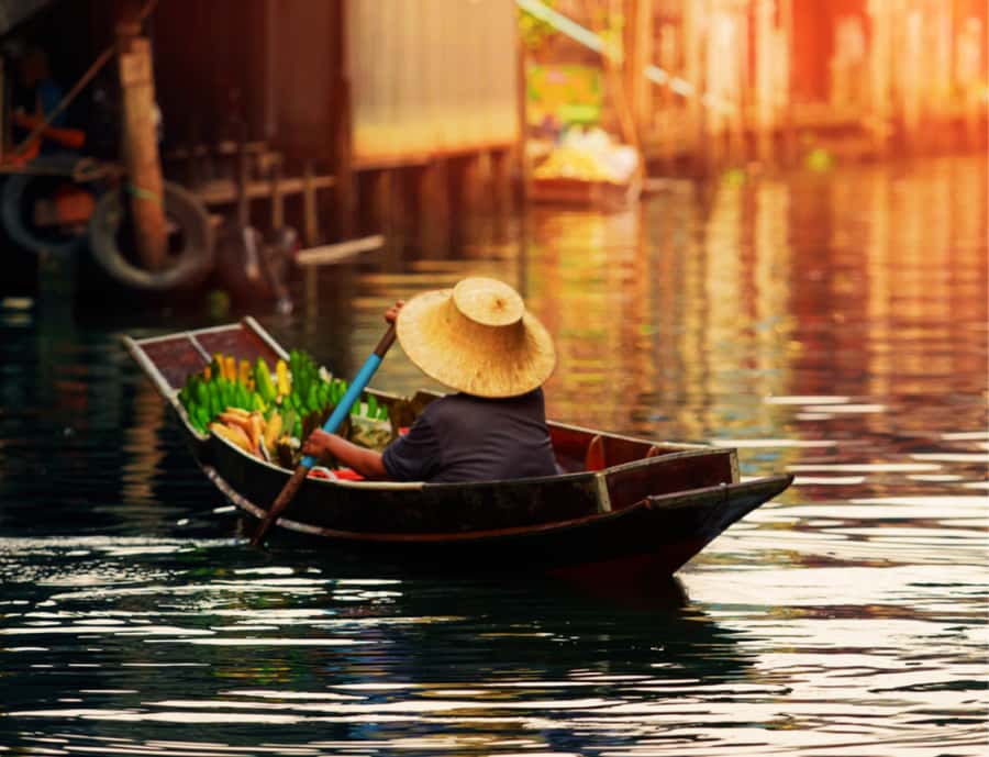 Bangkok: Private Floating & Railway Markets with Farm Visits - Coconut sugar, hot food, and farm life