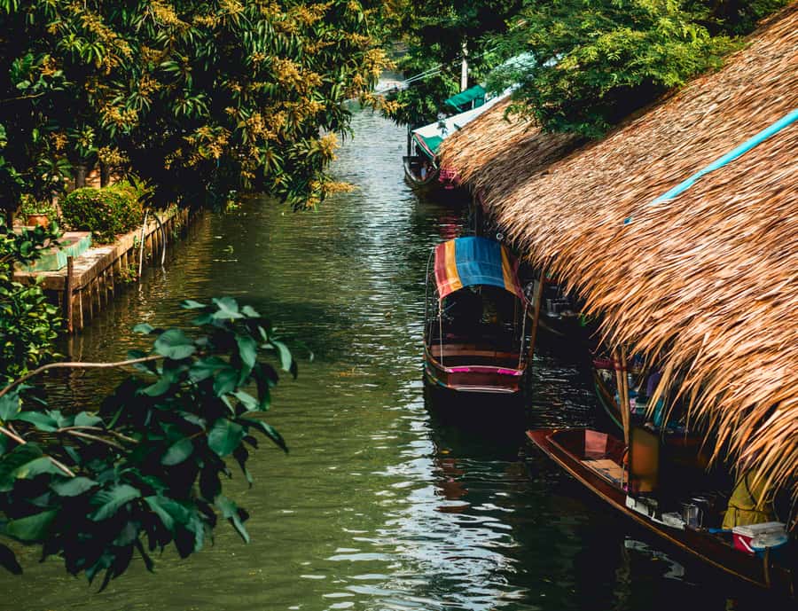 Bangkok: Private Floating & Railway Markets with Farm Visits - Who will enjoy this day most