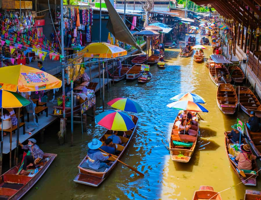 Bangkok: Private Floating & Railway Markets with Farm Visits - Maeklong Railway Market and the famous disappearing stalls