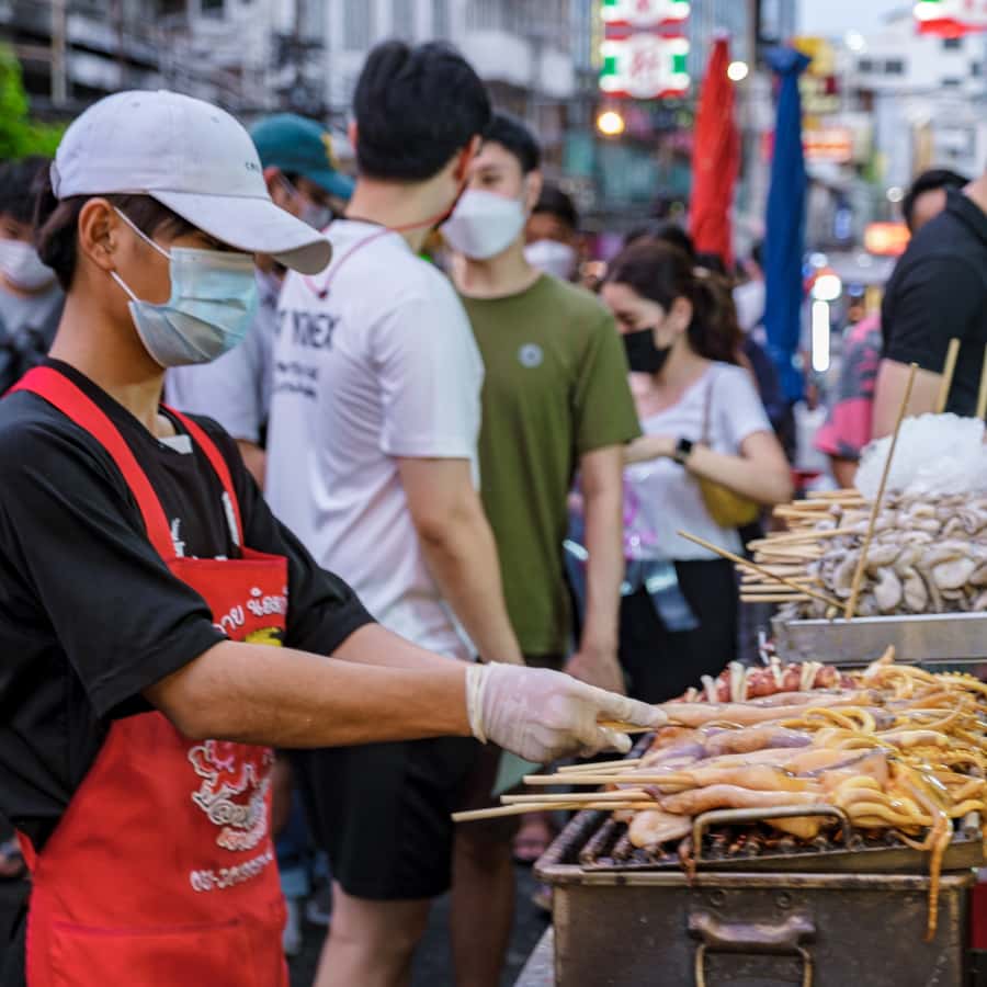 Bangkok: Private Old Quarter, Night Street Market, Temples - What the private price means