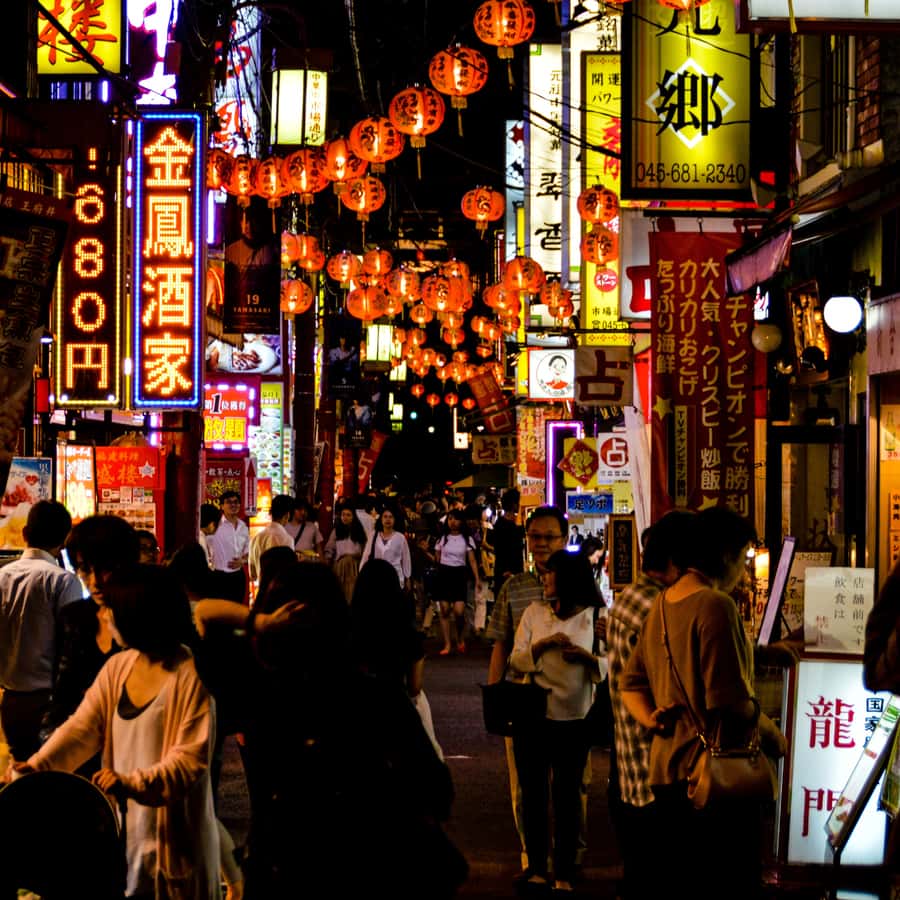 Bangkok: Private Old Quarter, Night Street Market, Temples - Rong Kueak Shrine and Talat Noi’s Chinese character