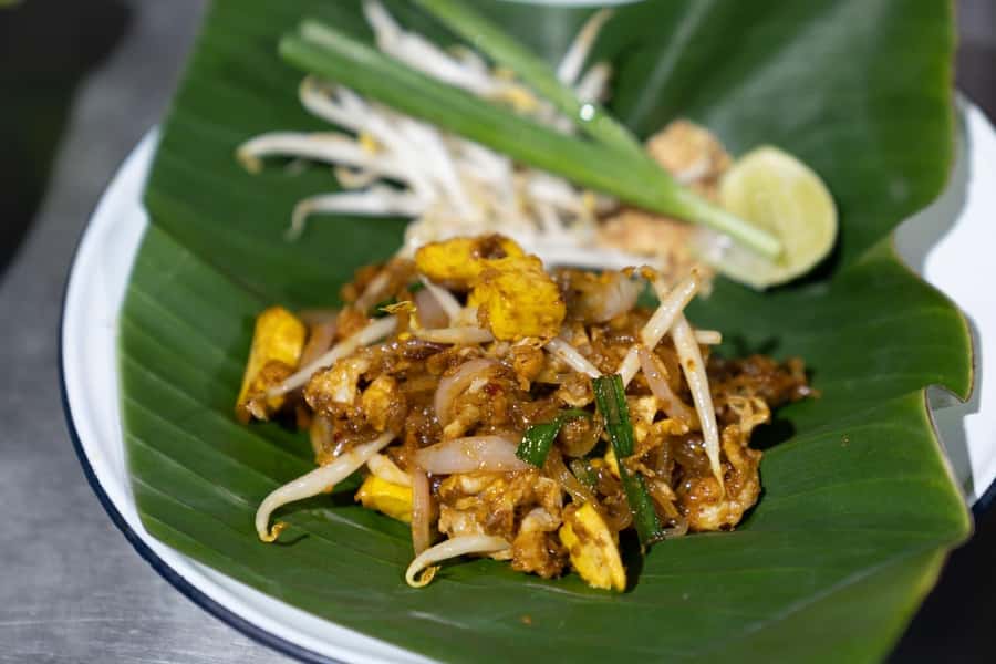 Bangkok Street Food and Night Lights by Tuk Tuk - Five things to know before you book