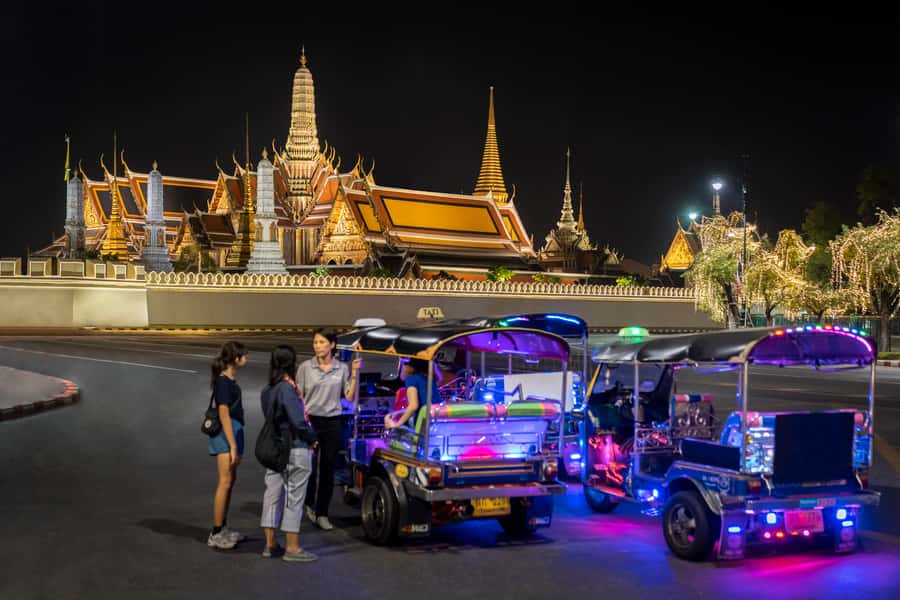 Bangkok Street Food and Night Lights by Tuk Tuk - Grand Palace lights and the river finish