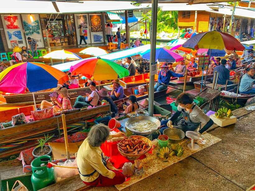 Bangkok: Train Market & Floating Market with Boat Ride - Guides Make the Difference