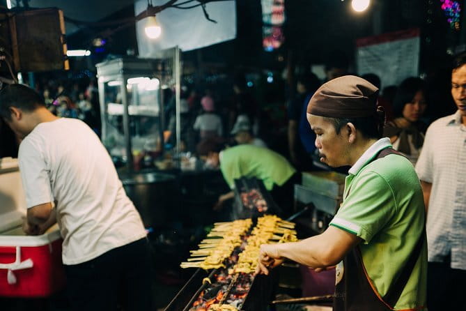 Bangkok TUK TUK Twilight Cultures Market and Food Taste - Pak Khlong Flower Market after dark