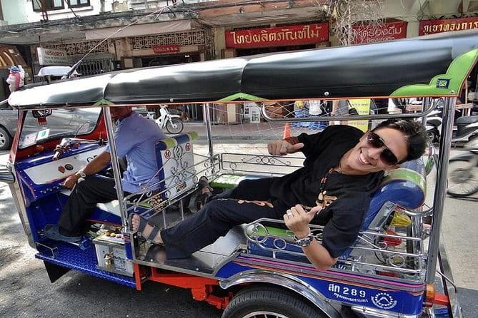 Bangkok TUK TUK Twilight Cultures Market and Food Taste - What the food arrangement is worth