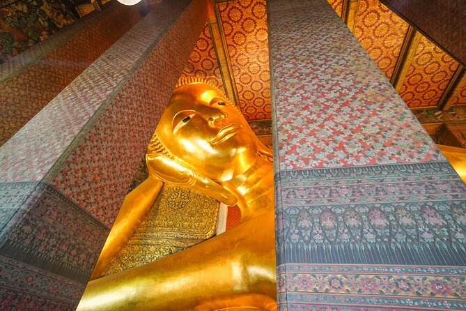 Bangkok Wat Pho and Flower Market Historical Walking Tour - Dressing for Wat Arun
