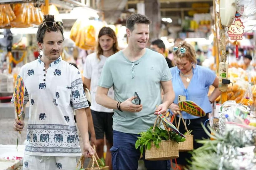 Bangkok: White Lotus Thai Cooking Class with Market Tour - Starting at Pak Klong Talad market