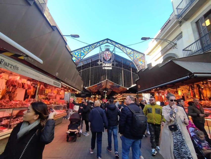 Barcelona: Boqueria Market & Barrio Gotico Street Food Tour - Santa Caterina Market and the afternoon change