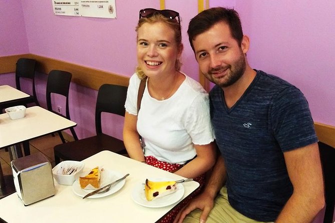 Barcelona Food Tour: Market & Gothic Quarter with Expert Guide - Plaça del Rei and Barcelona’s Roman remains