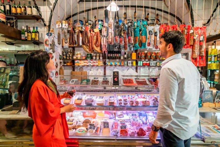 Barcelona: La Boqueria & Santa Caterina Market Private Tour - El Born and Santa Caterina Market