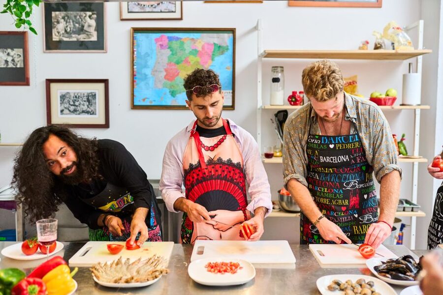 Barcelona: Paella Cooking Class with Market Visit and More - Who should book this paella experience?