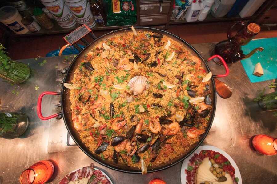 Barcelona: Paella Cooking Experience & Boqueria Market Tour - La Boqueria before the cooking begins