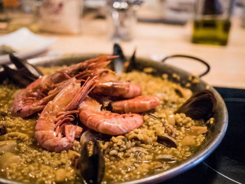 Barcelona: Paella Cooking Workshop and Market Tour - Who will enjoy this class most