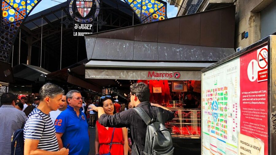 Barcelona: Street Food & Sightseeing Tour with Local Market - La Boqueria: Barcelona’s edible theater