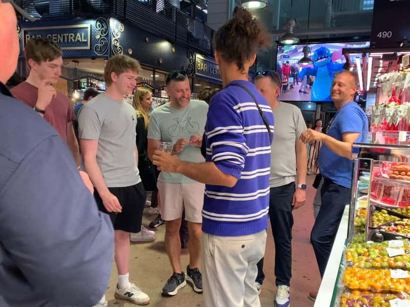 Barcelona Street Food Tour: Boqueria Market & Barrio Gotico - Walking through the Gothic Quarter