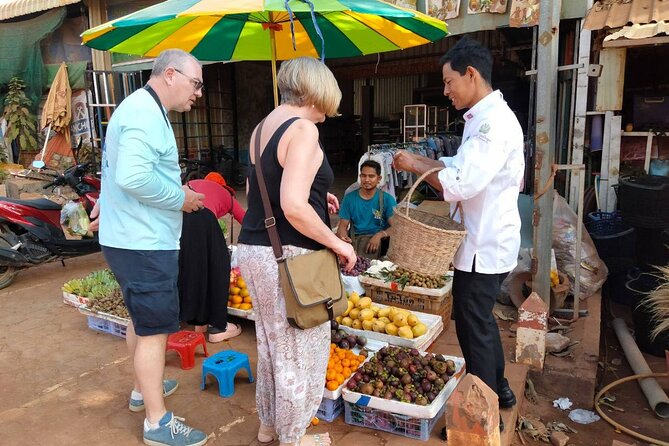 Battambang: Cooking Class and Market Touring - Starting with the market and tuk-tuk ride