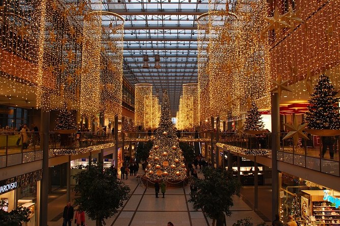 Berlin Christmas Markets Walking Tour with Local Guide - What this Berlin Christmas market walk is really like