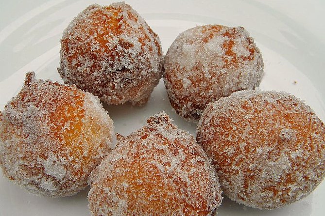 Berlin Christmas Markets with Culinary Tour - Food portions and drink expectations