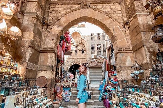 Best of Cairo: the Pyramids, Sphinx, Egyptian Museum, Bazaars & Lunch from Cairo - Lunch at a local restaurant