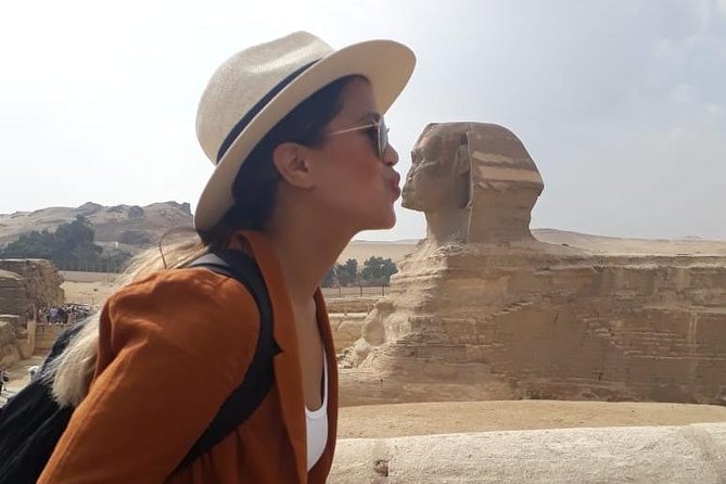 Best tour to Giza Pyramids, Egyptian Museum, Bazaar and Felucca - An hour at Khan Al-Khalili