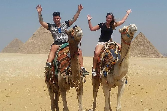 Best tour to Giza Pyramids, Egyptian Museum, Bazaar and Felucca - Seeing all three Giza Pyramids