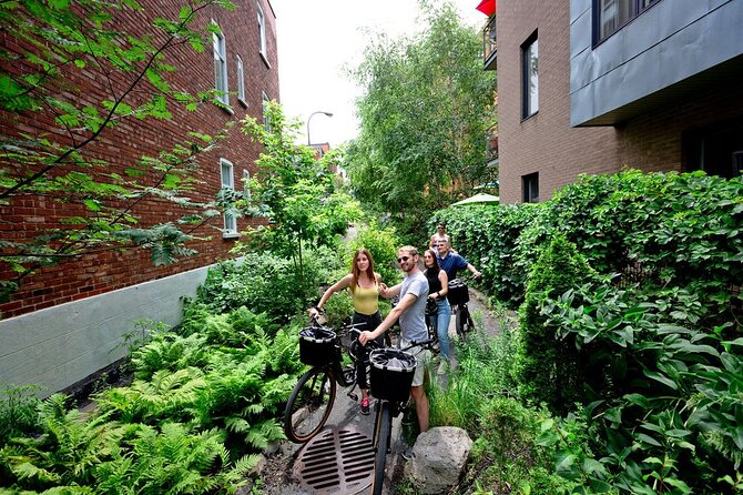 Bike / E-bike tour : Plateau, Mile-End, Jean-Talon Market by Fitz - Outremont: parks and expensive addresses