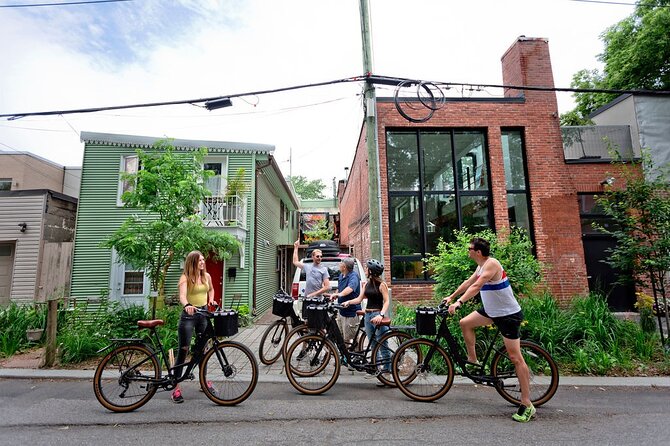 Bike / E-bike tour : Plateau, Mile-End, Jean-Talon Market by Fitz - The guides make the difference