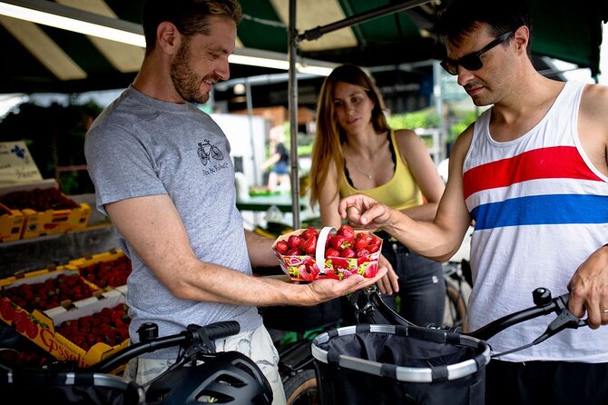 Bike / E-bike tour : Plateau, Mile-End, Jean-Talon Market by Fitz - How hard is the ride?