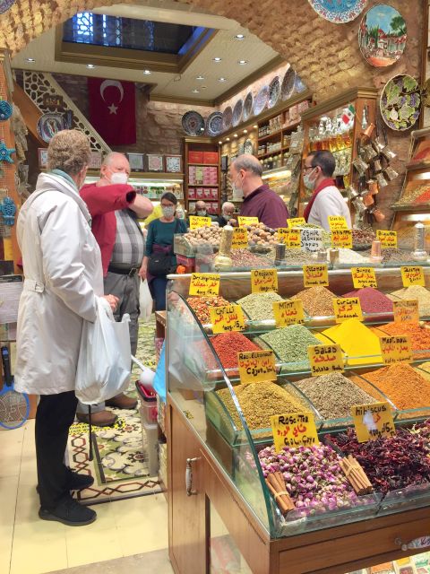 Blue Mosque, Basilica Cistern, Grand Bazaar Guided Tour - Meeting near Sultanahmet tram stop