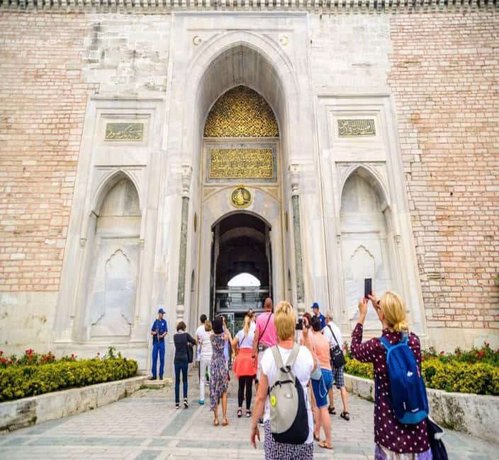 Blue Mosque, Hagia Sophia, Topkapi Palace &Grand Bazaar Tour - Who will get the most from this tour
