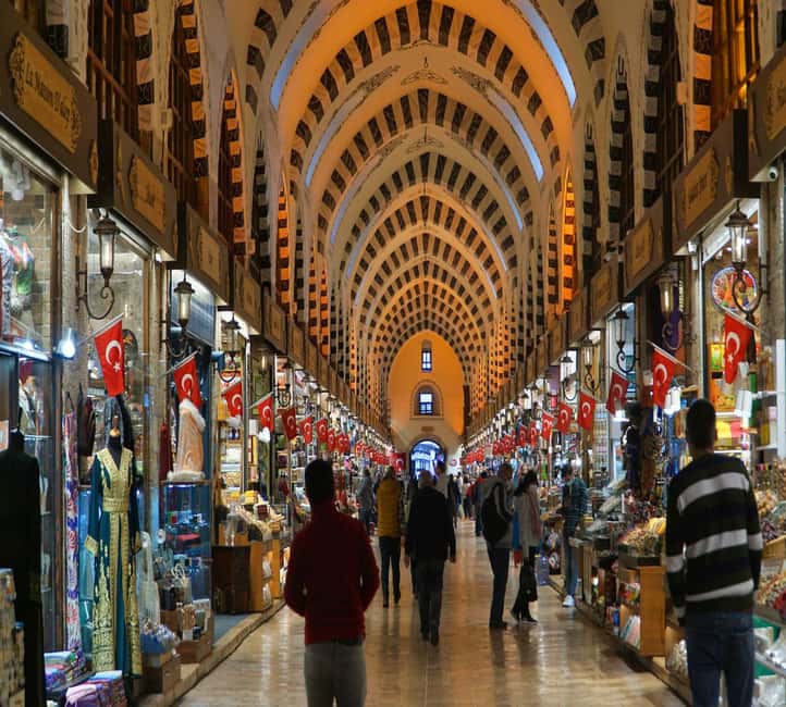 Blue Mosque, Hagia Sophia, Topkapi Palace &Grand Bazaar Tour - What the $83 price really covers