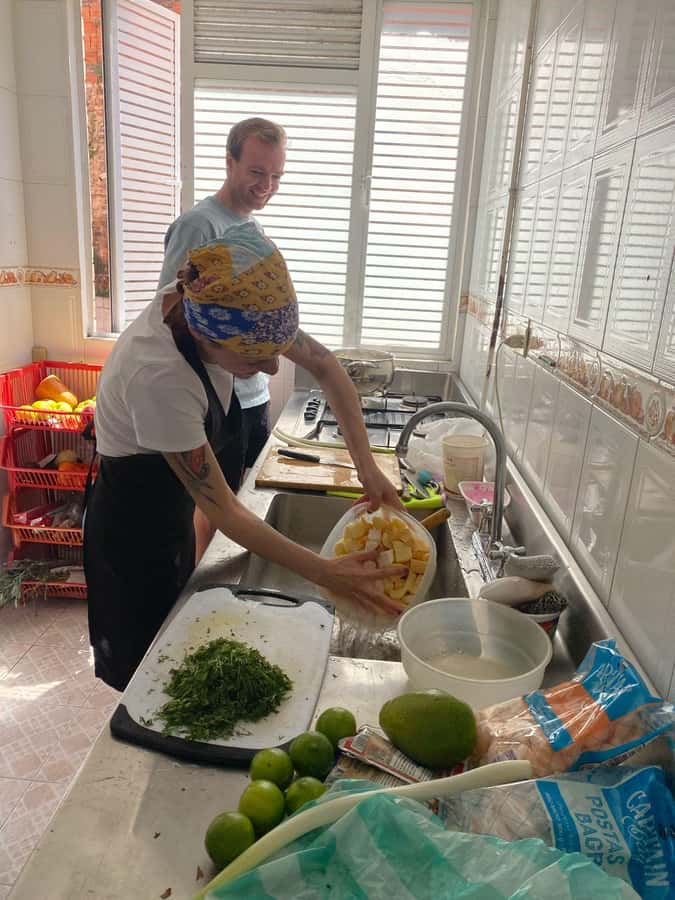 Bogotá: Colombian Cooking Class with Market Visit - What the private format adds