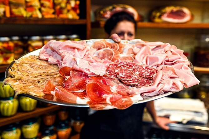 Bologna Food & Market Tour with 6 Tastings, Pasta, Wines & More - Starting at Palazzo della Mercanzia