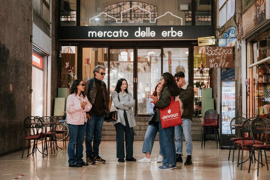 Bologna: Tastes and Traditions Food Tour with Market Visit - La Salsamenteria Bologna and the main pasta traditions