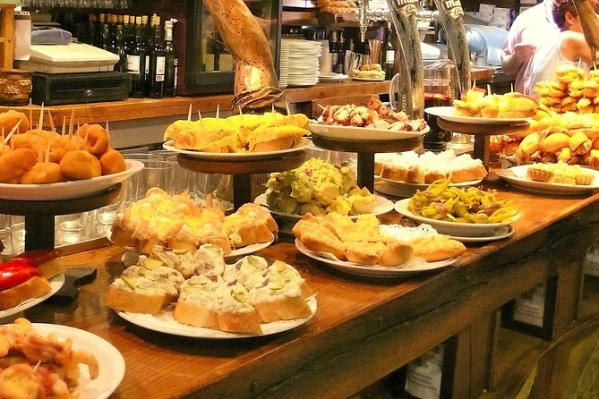 Boqueria & St Caterina Markets with Food & Tapas Small Group Tour - Why the 12-person limit helps