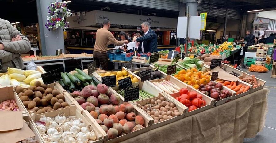 Bordeaux: 3.5-Hour Old Town and Market Food Tour - Why this Bordeaux food walk works
