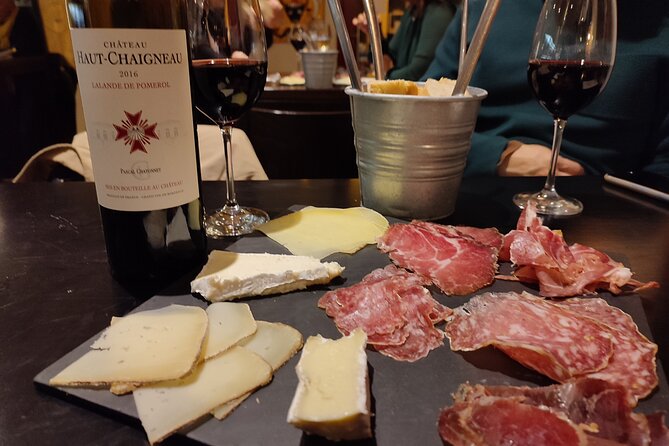 Bordeaux Market Tasting by Food Lover Tour - A small group and guides who shape the experience