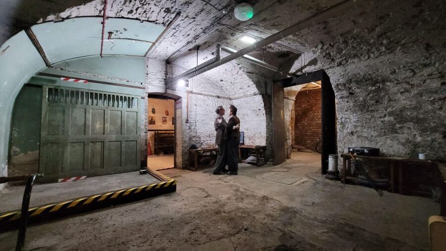 Bristol: Air Raid Shelter & St. Nicholas Market Walking Tour - Walking through Bristol’s Old City