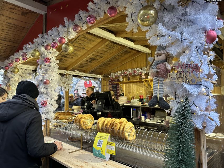 Budapest: Christmas Market Guided Walking Tour with Tastings - Key details before you book