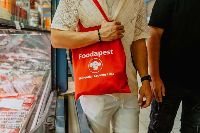 Budapest: Food Tour Market to Tavern: 14+ Tasters & Wines - What the walking pace and route mean for you