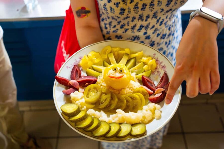 Budapest: Kickstart the City - Local Market Tasting Tour - A pálinka welcome and the first Hungarian flavors