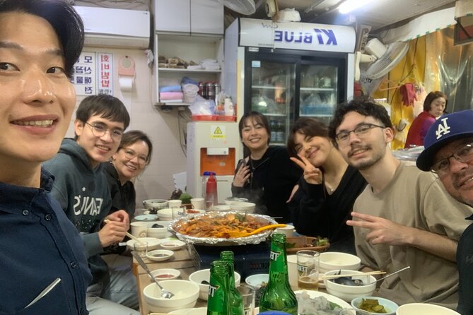 Busan Food Market Tour Seafoods and Street Foods - Why this Busan food tour works well at night